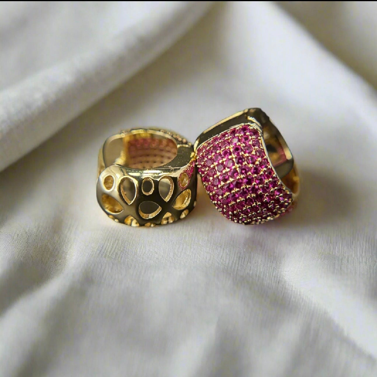 Sparkling Red Huggies