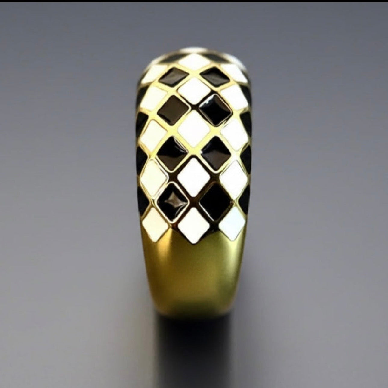 Checkered Ring
